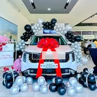Hoạt động tư vấn và giao xe Kia tại Bến Tre 1